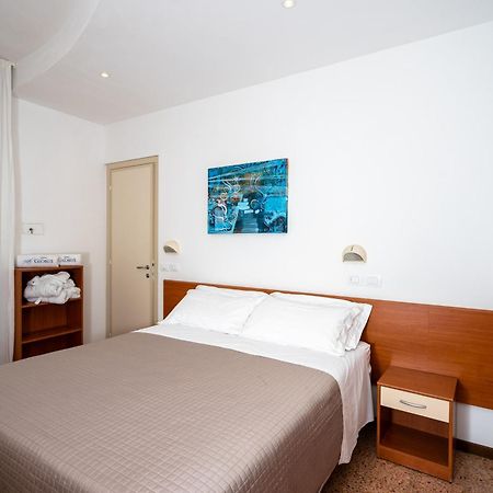 Hotel Globus Bellaria-Igea Marina Exterior foto